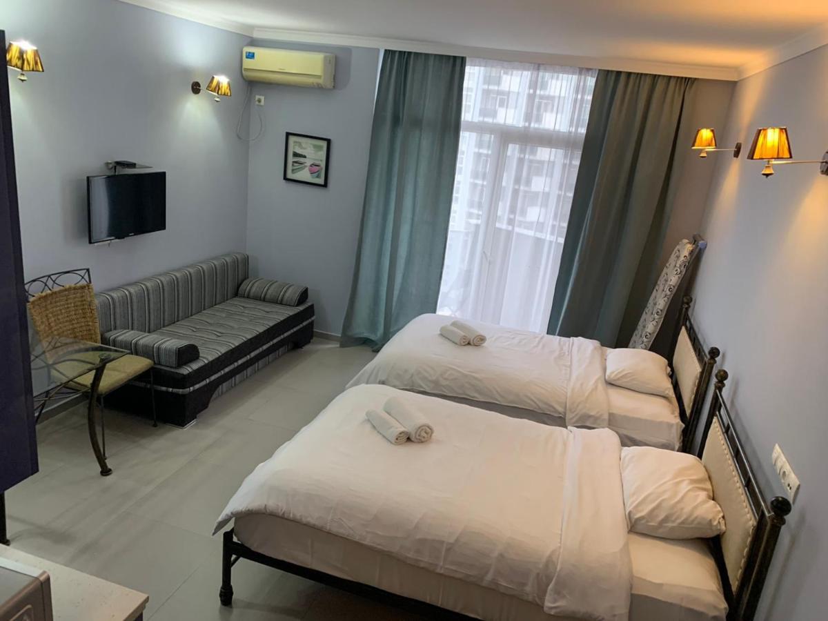 Apart Hotel Luxor 바투미 외부 사진